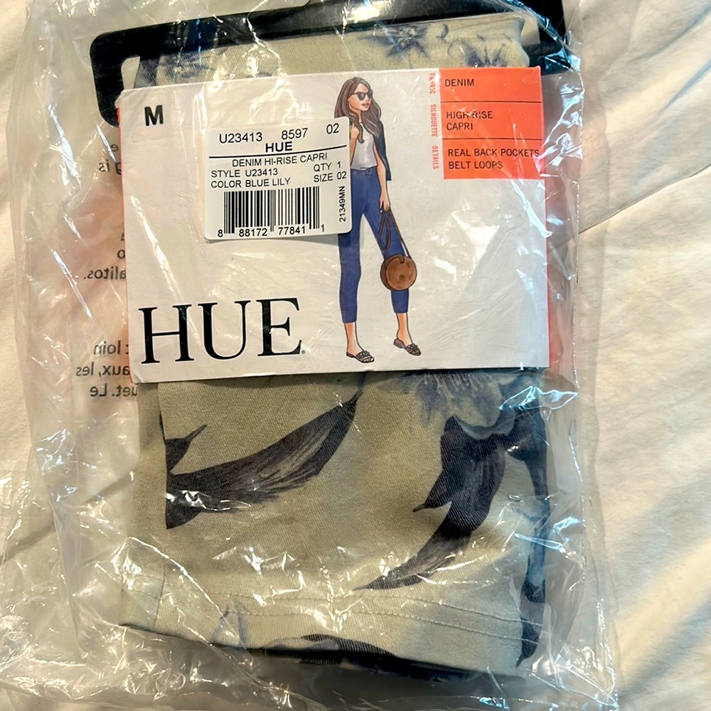 Hue reversible leggings- size M! NWT